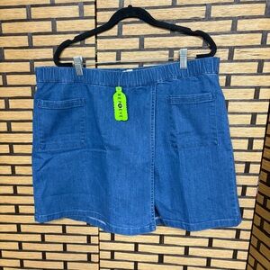 AnyBody Denim Skort Size Large